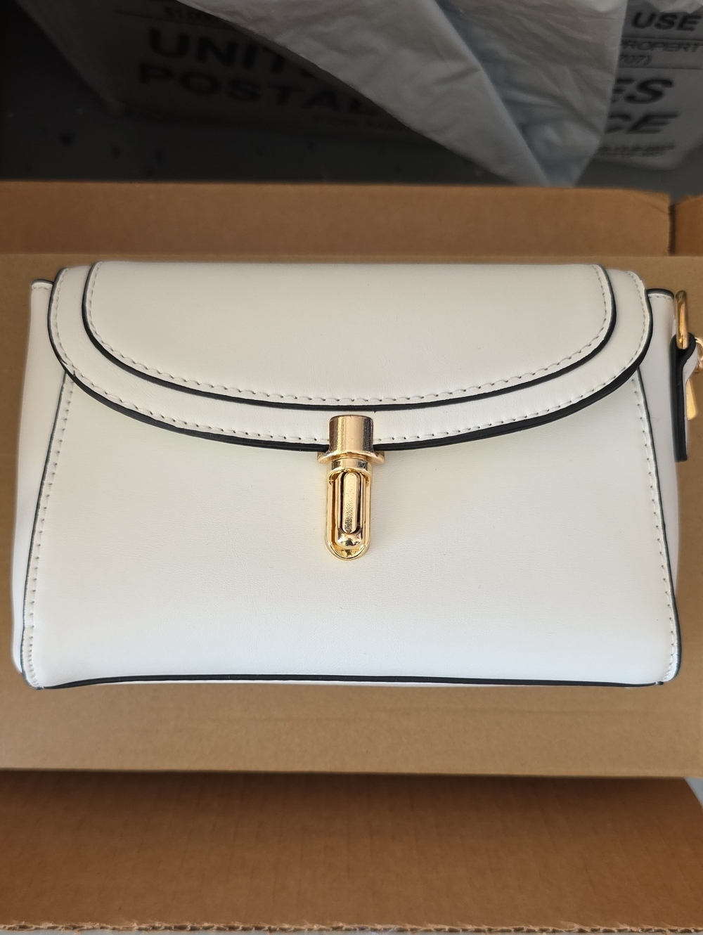 White Crossbody Bag with Gold Hardware - Elegant Everyday Shoulder Bag - Picture 5 of 5